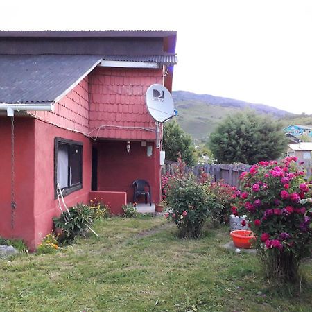 Hostal Y Cabanas Peumayen Puerto Guadal Εξωτερικό φωτογραφία